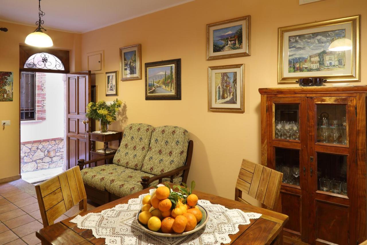 Apartamento Casa Antico Borgo Cuseni Taormina Exterior foto